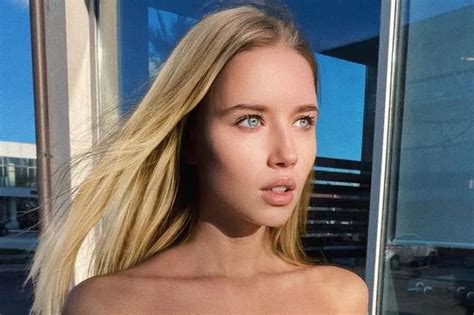 French Instagram model sends Balearics viral